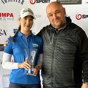 Deniz Sapmaz, Slovakya’da Çifte Şampiyonluk Kazandı