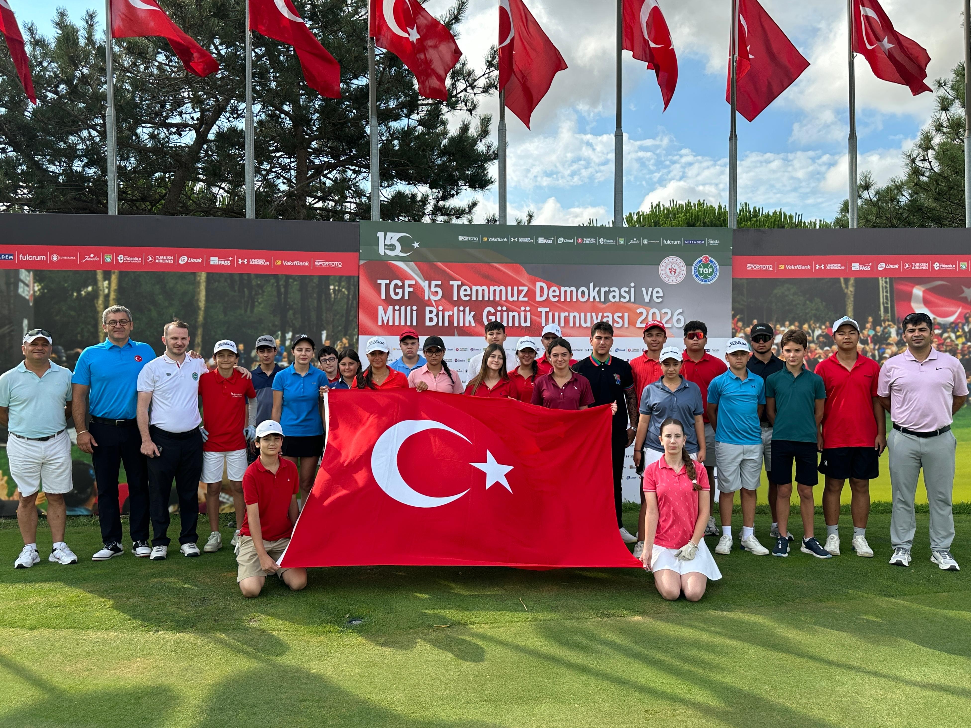 2026 TGF 15 Temmuz Demokrasi ve Milli Birlik Günü Turnuvası'nda mücadele eden sporcularımız, vatanımız için hayatlarını ortaya koyan şehitlerimizi saygı ve rahmetle andılar.