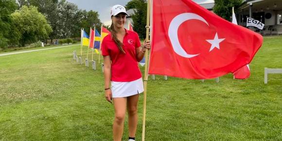 Milli Sporcumuz Deniz Sapmaz’dan büyük başarı..