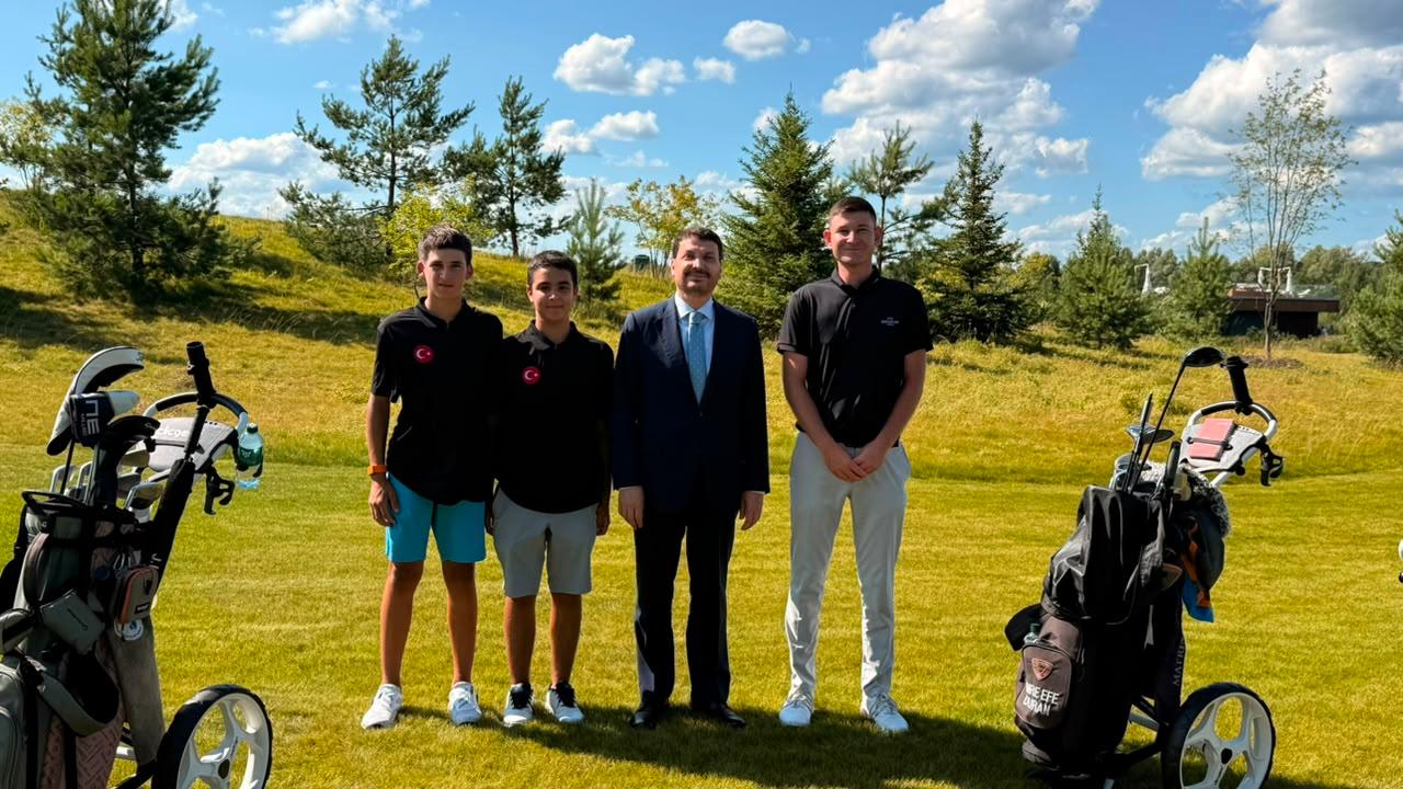 Türkiye Cumhuriyeti Kazan Başkonsolosu Sayın Uğur Yılmaz, Tatarstan Junior Open Turnuvası hazırlık kampındaki Milli Takım sporcularımızı ziyaret etti